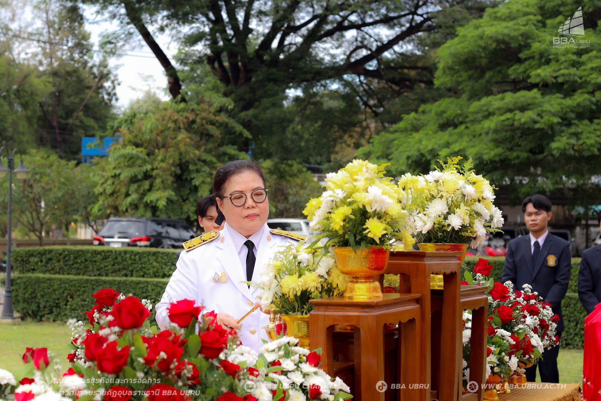 ๑๘ ต.ค. ๖๗ พิธีวางพานพุ่มสักการะ พระราชานุสาวรีย์ สมเด็จพระศรีนครินทราบรมราชชนนี เนื่องในวันพยาบาลแห่งชาติ ประจำปี ๒๕๖๗ ณ คณะพยาบาลศาสตร์ 