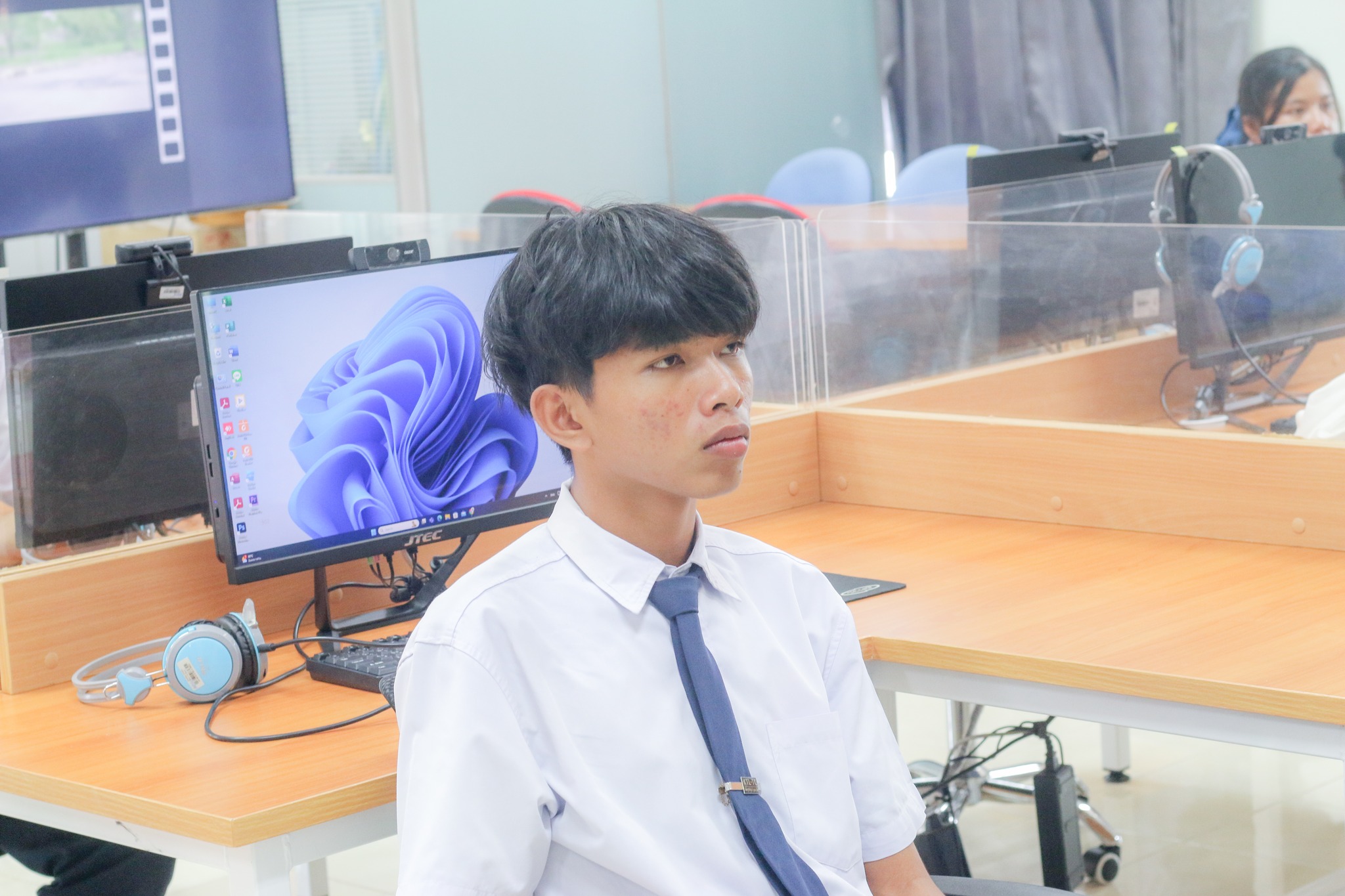 4 ก.ย. 67ณ ห้องปฏิบัติการทักษะทางภาษา คณะบริหารธุรกิจและการจัดการ มหาวิทยาลัยราชภัฏอุบลราชธานี การอบรมเชิงปฏิบัติการโปรแกรมตัดต่อวิดีโอ Adobe Premiere Pro และการประกวดตัดต่อคลิปสร้างสรรค์สำหรับนักเรียนนักศึกษา (DAY 1) ?บริหารธุรกิจวิชาการ? ครั้งที่ 10 (