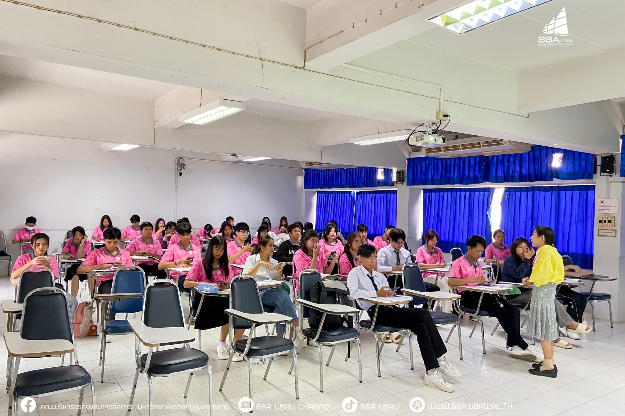 จัดอบรมเชิงปฏิบัติการ หัวข้อ การให้ความรู้ด้านภาษาอังกฤษ