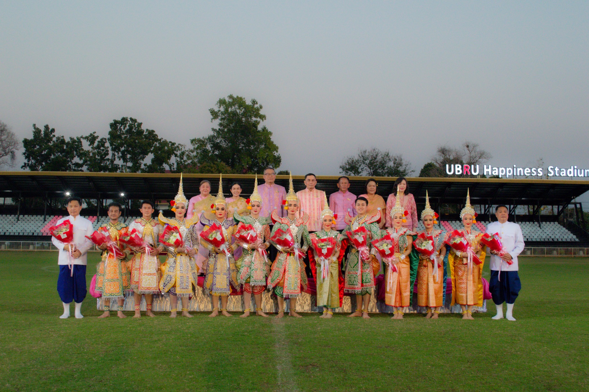 วันที่ 14 ก.พ. 68 ร่วมงานการแสดงโขนเฉลิมพระเกียรติ เนื่องในโอกาสครบรอบ 33 ปี พระราชทานนาม ราชภัฏ ณ สนามกีฬา UBRU Happiness Stadium