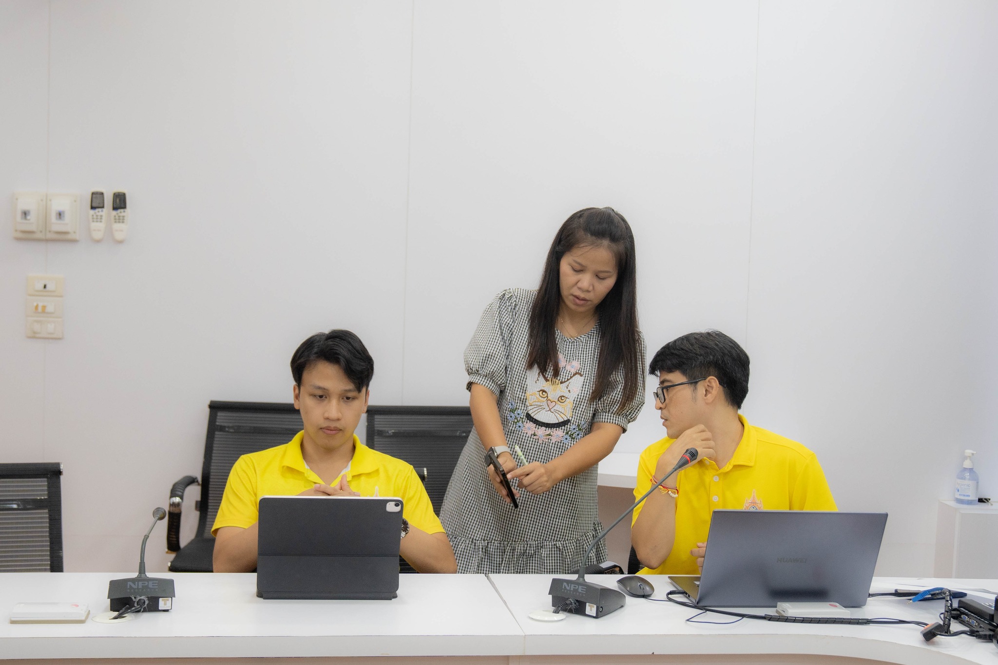 2 ก.ย. 65 ณ ห้องประชุมคณะ ชั้น 1 อาคารเรียน 8 คณะบริหารธุรกิจและการจัดการ มหาวิทยาลัยราชภัฏอุบลราชธานี ประชุมเตรียมสอบดิจิทัล