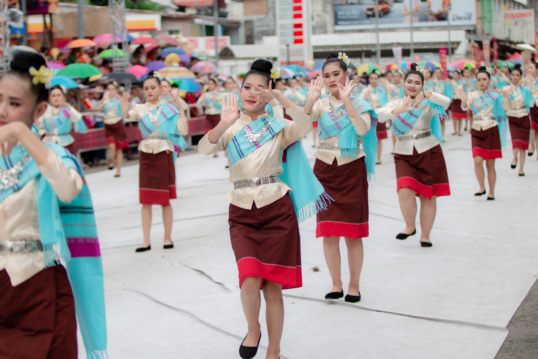 ๒๑ ก.ค. ๖๗ ณ ทุ่งศรีเมือง ขบวนรำแห่เทียนพรรษา ชุดการแสดง ?ออนซอนบัวเจริญ?