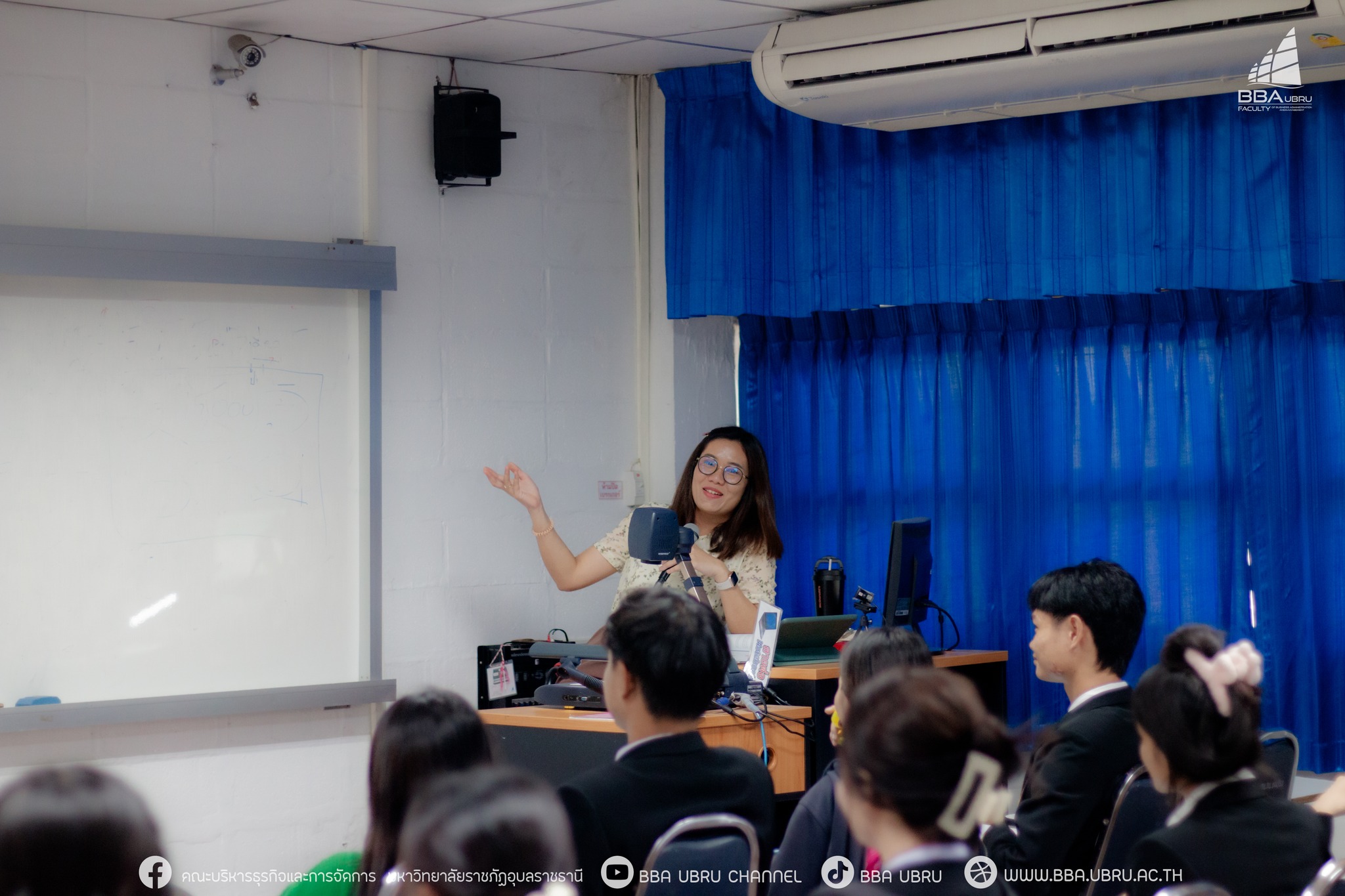 จัดอบรมเชิงปฏิบัติการ หัวข้อ การให้ความรู้ด้านภาษาอังกฤษ