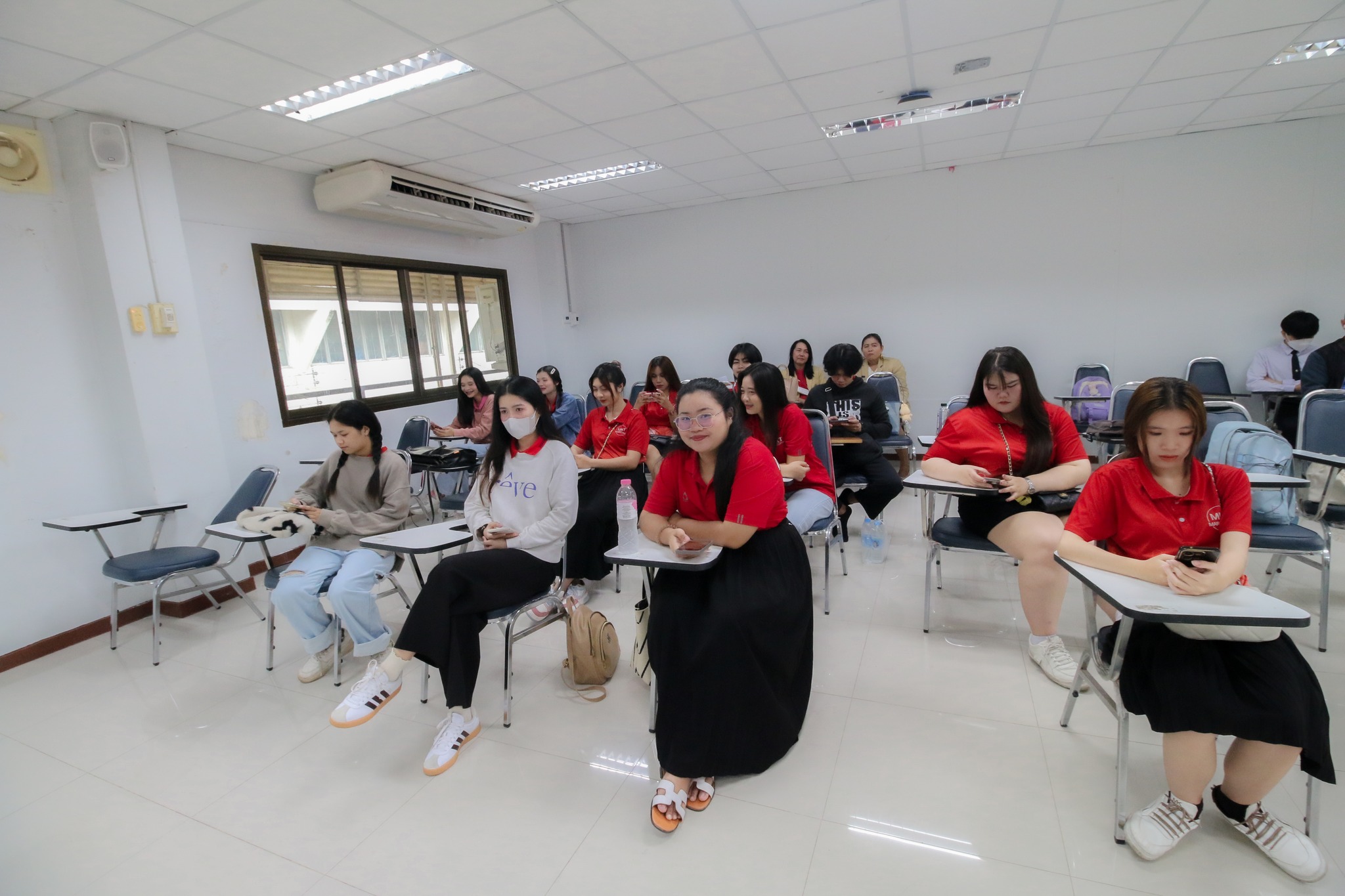 6 ก.ย. 67 ณ คณะบริหารธุรกิจและการจัดการ มหาวิทยาลัยราชภัฏอุบลราชธานี การแข่งขันทักษะวิชาการด้านการตลาด หัวข้อ Marketing knowledge Contest 2024 ?บริหารธุรกิจวิชาการ? ครั้งที่ 10 (ACBA 2024)