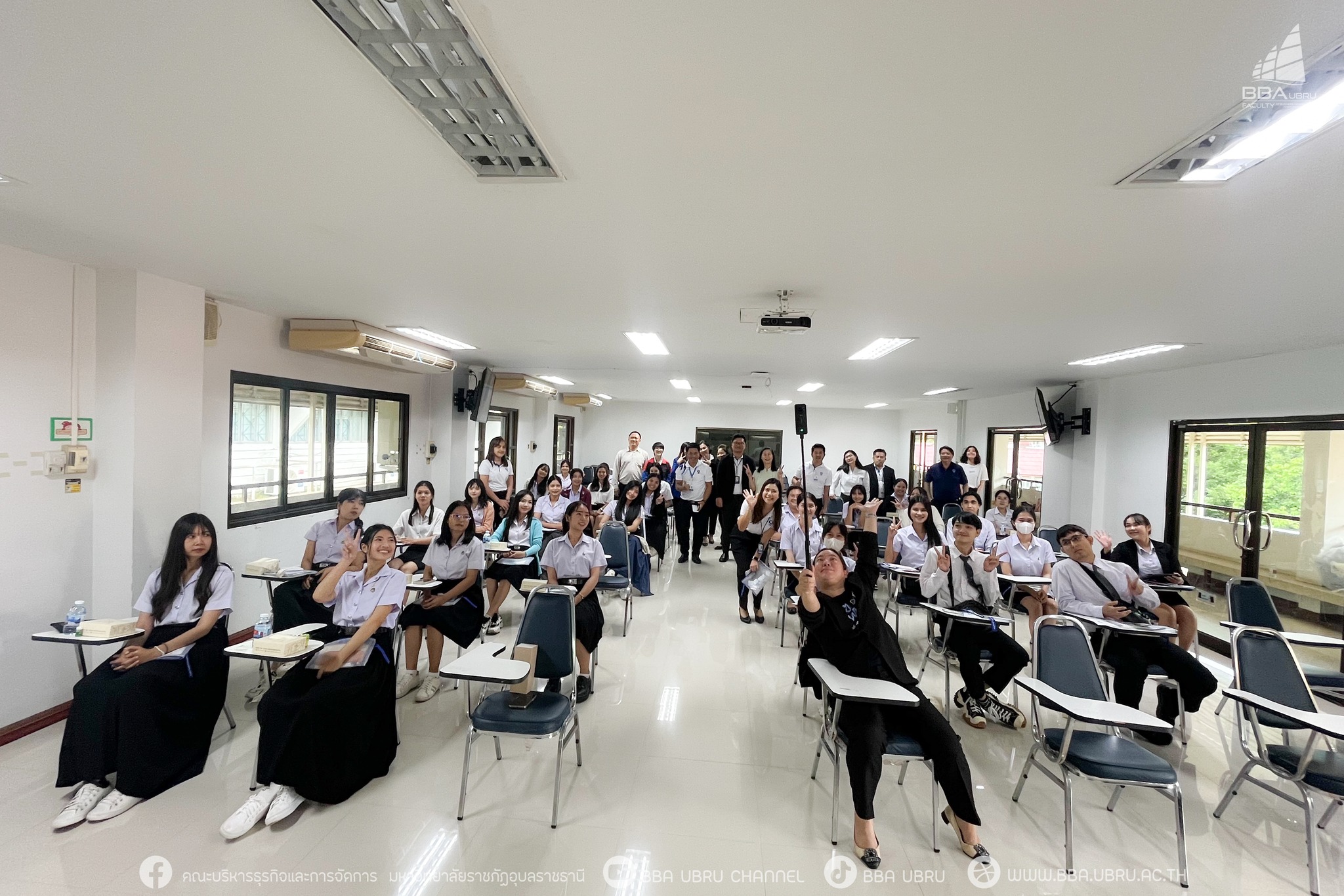 11 ก.ย. 67 ณ ห้อง 15-308 อาคารเรียน 15 คณะบริหารธุรกิจและการจัดการ มหาวิทยาลัยราชภัฏอุบลราชธานี ฉลาดเก็บฉลาดใช้ กับธนาคารทิสโก้