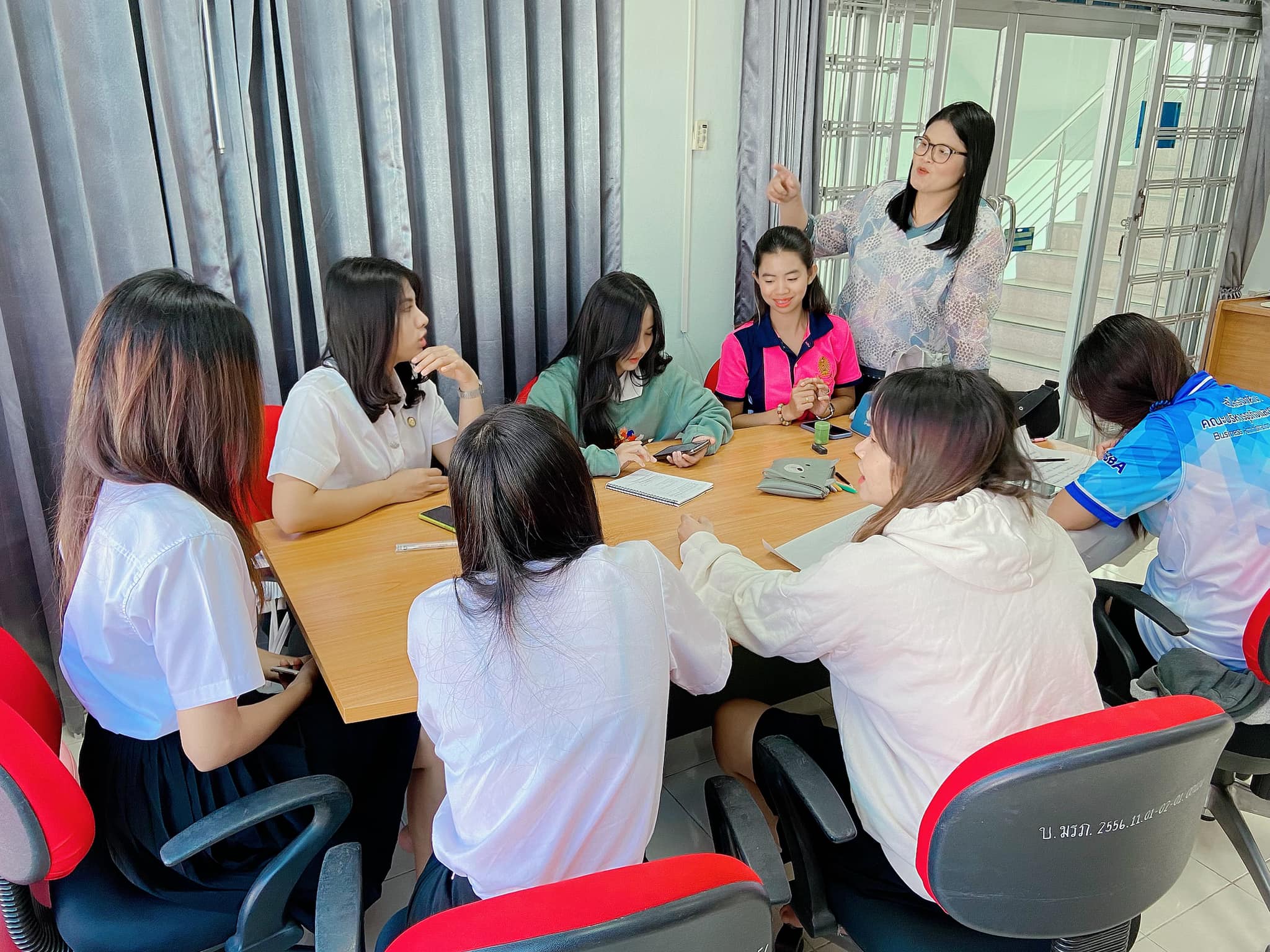 วันศุกร์ที่ 15 ธันวาคม 2566  ให้บริการ ห้องสมุด คณะบริหารธุรกิจและการจัดการ เพื่อใช้ในกระบวนการการจัดการเรียนการสอน  