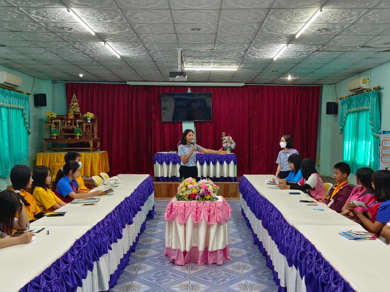 สาขาการจัดการการค้าและผู้ประกอบการ แนะแนว รร.ขุมคำวิทยาคาร อำเภอกุดข้าวปุ้น 